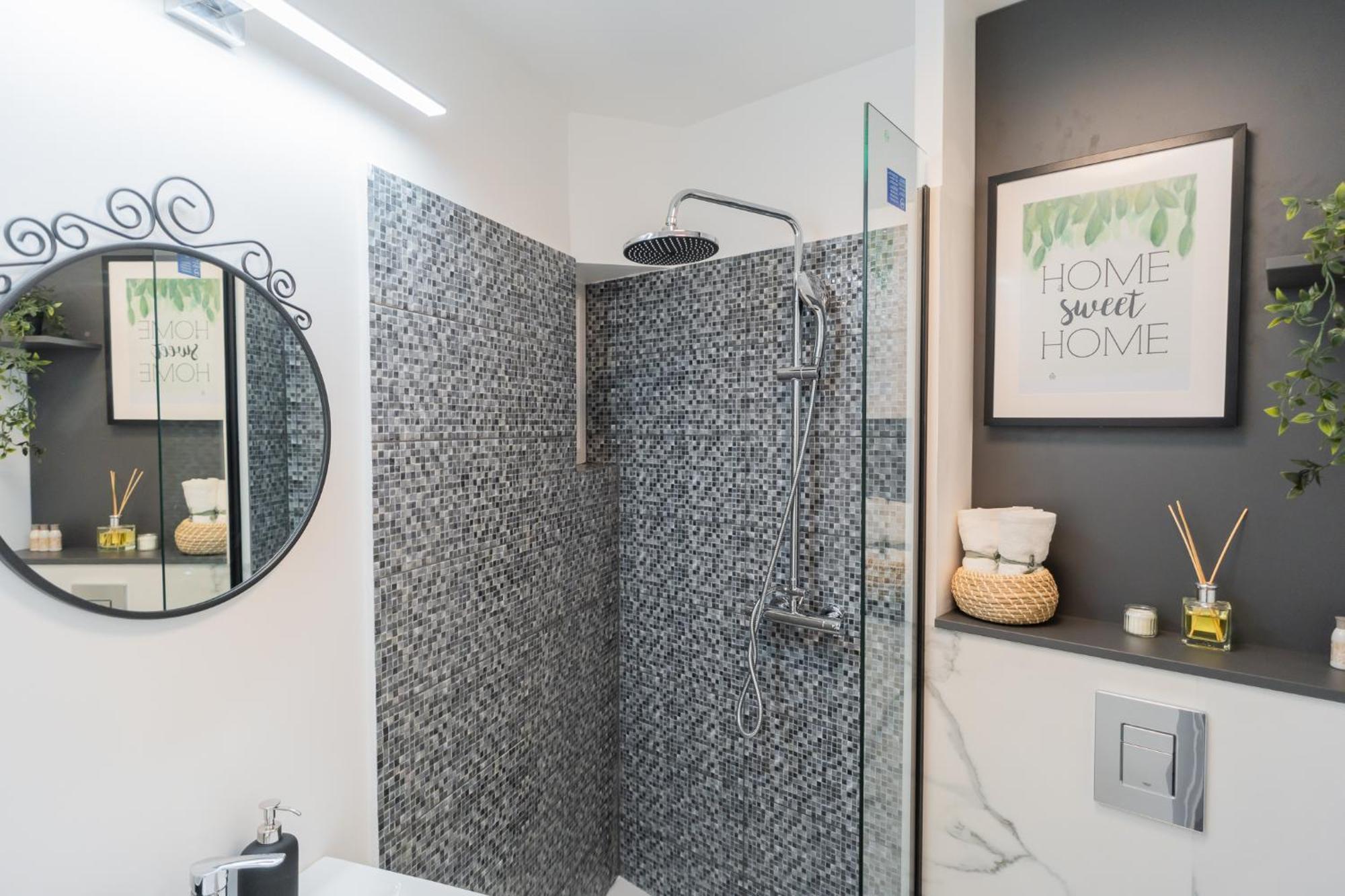 Urban Pearl - Old Town - Unique 4Br/3Ba Apartment Bucarest Extérieur photo
